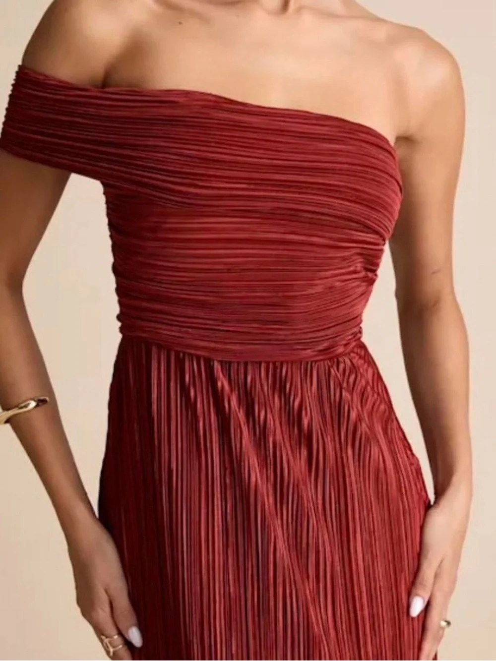 Lulu's Crimson One-Shoulder Pleated Evening Dress - Picture 3 of 5
